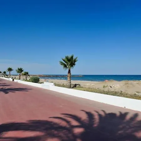 Beautiful With Sea Views Appartement Valence